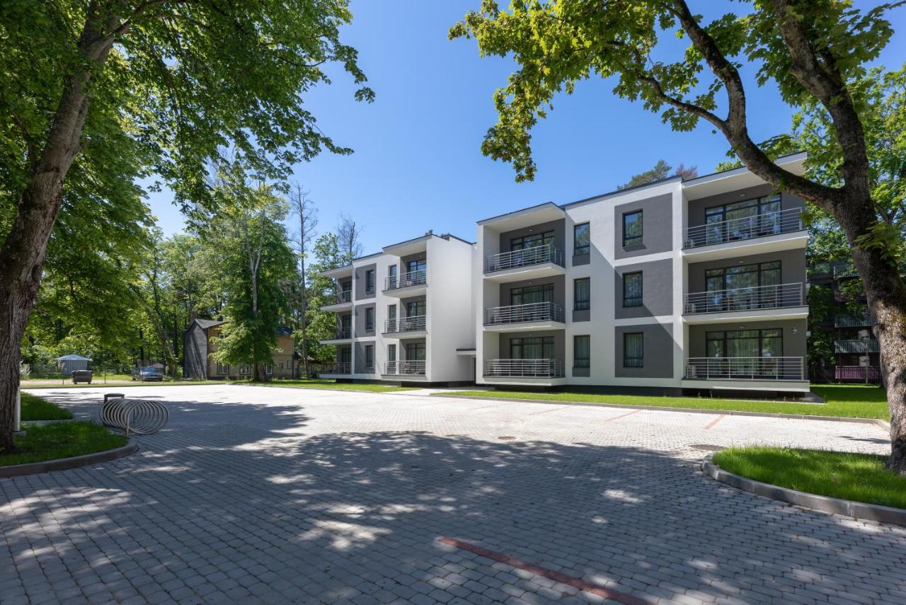 Oasis Apartments Jūrkalne Exterior foto